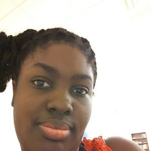 Meet your Posher, Monique